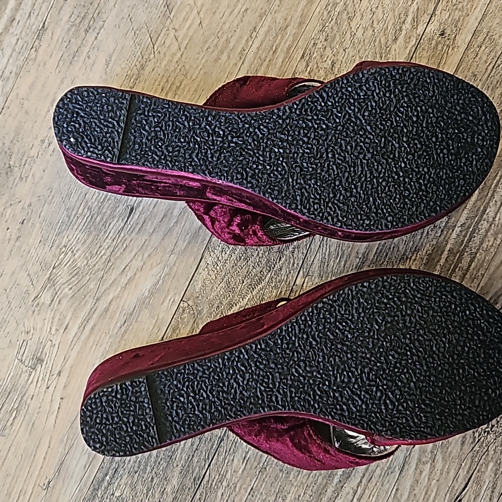 Grazie Burgundy Velvet Jeweled Thong Mules - Picture 5 of 5